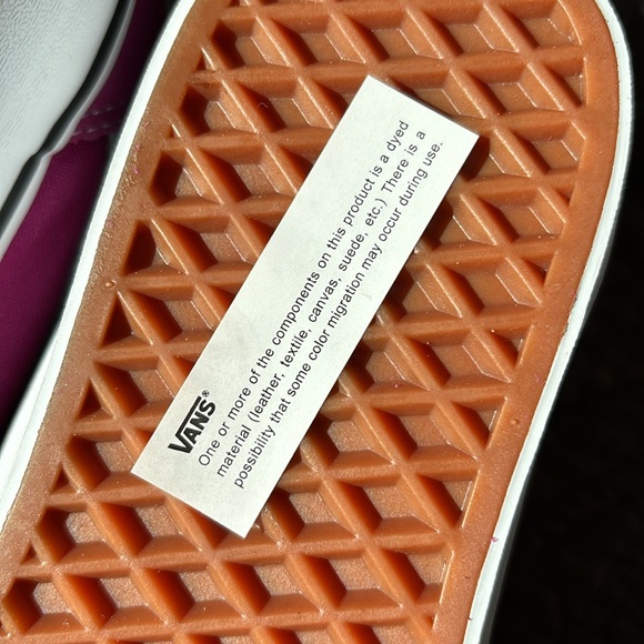 Brand New Vans Sneakers - Picture 6 of 6